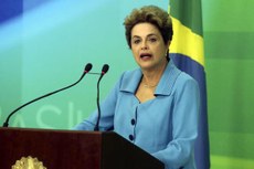 Em declaração à imprensa, a presidente Dilma disse que ficou indignada com a aprovação da abertura do processo de impeachment