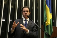 O deputado federal Veneziano Vital do Rêgo, do PMDB da Paraíba, é um dos autores dos projetos que beneficiam também baixa renda 