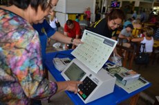 Demonstração da urna eletrônica no Distrito Federal