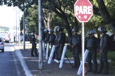 O presidente Michel Temer revoga decreto que autorizou o emprego das Forças Armadas na Esplanada dos Ministérios