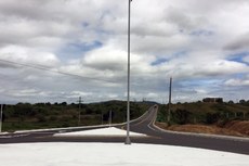 A obra beneficia os 58 mil habitantes da cidade e milhares de usuários que trafegam todos os dias pela PB-073