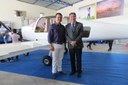 Termo foi assinado pelo secretário de Turismo e Desenvolvimento Econômico, Lindolfo Pires (D), e o diretor da Stratus, Juan Pinheiro
￼￼￼￼￼￼￼￼￼￼￼￼￼￼￼￼￼￼￼