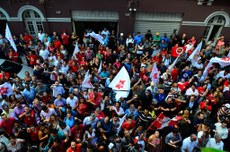 Milhares de pessoas foram às ruas em várias cidades do País em solidariedade ao ex-presidente Lula