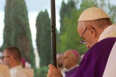 Papa Francisco lamentou a morte de Fidel