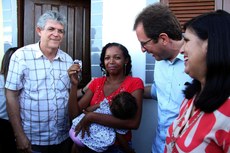 Na região polarizada por Sousa, o Governo do Estado investe, através do Orçamento Democrático, mais de R$ 25 milhões em habitação