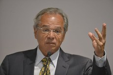 Confirmação veio logo depois da primeira reunião ministerial com a presença do primeiro escalão do governo federal