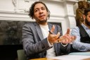 “Quando as instituições da República estiverem funcionando de novo e o fascismo e as milícias não estiverem mais dando as cartas, eu poderei voltar ao Brasil”