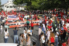 A manifestação realizada em João Pessoa foi convocada pelas frentes Brasil Popular e Povo Sem Medo, mas contou com o apoio de pelo menos 50 entidades 