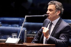 Janot pede ao STF para abrir inquérito contra o senador Aécio Neves e contra o atual prefeito do Rio, Eduardo Paes
