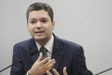 Situação ficou insustentável após vazamento de gravação onde o ex-ministro critica a operação Lava Jato