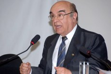 O deputado Bonifácio de Andrada (PSDB-MG)  fez críticas à Justiça no sua justificativa