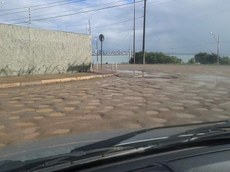 Imagens denunciam dificuldade enfrentada pelos motoristas desde 2014 para o acesso à Estação Cabo Branco