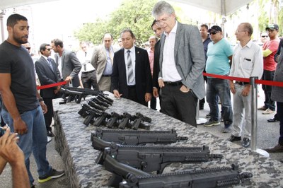 Gov. entrega Viaturas e Armas para Policia_F. Evandro (39).JPG "Esses novos equipamentos vão proporcionar um trabalho mais efetivo e eficiente da nossa polícia", enfatizou o governador