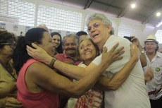 A população presente em Guarabira, mais de 1,5 mil pessoas, elegeu como prioridades de investimentos para o próximo ano, a educação (381 indicações), seguida de estradas de rodagem (219 votos) e a saúde (200 votos), em terceiro