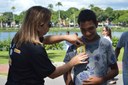 Durante a ação, foram distribuídos panfletos e adesivos que abordam os diversos tipos de abusos e exploração sexual de crianças e adolescentes, especialmente no ambiente da internet, no qual permanecem por muito tempo diariamente.