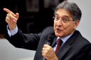 O Superior Tribunal de Justiça decidiu também não afastar Fernando Pimentel do cargo de governador de Minas