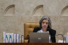 A presidente do Supremo, Cármen Lúcia, informou a ação irá a julgamento em dezembro e defendeu o diálogo entre as instituições