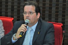 Conselheiro André Carlo recomenda que fixação dos vencimentos seja votada até dezembro deste ano