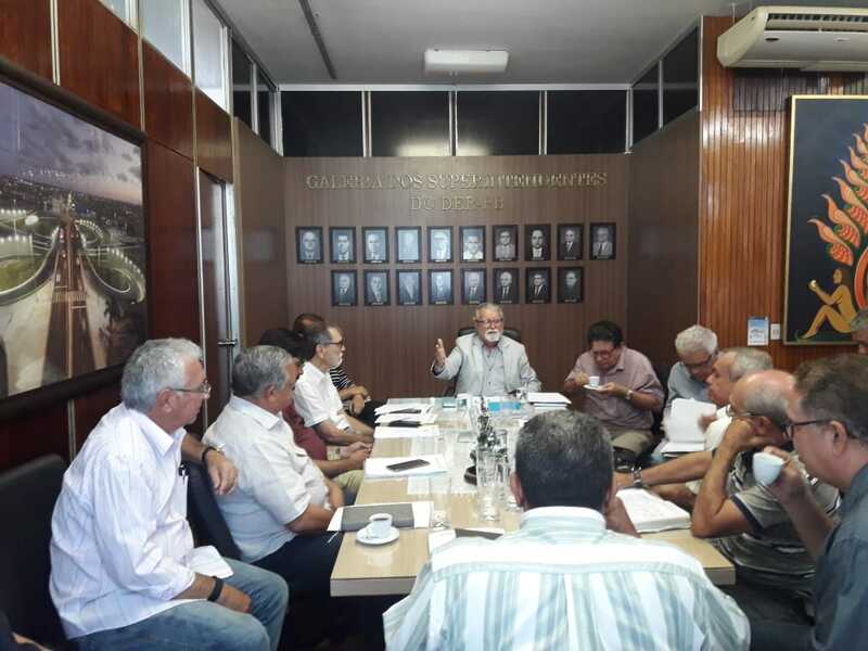 Diretoria reúne residentes e gerentes