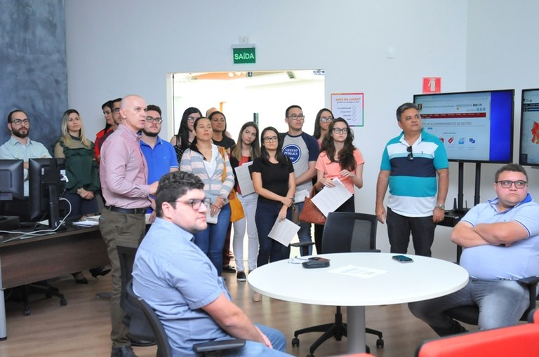 Estudantes TCE.JPG
